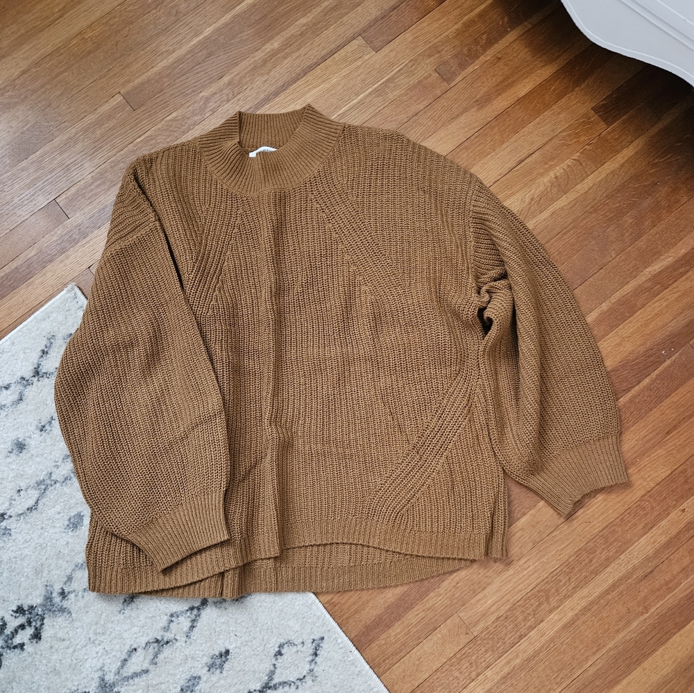 Old Navy Sweater